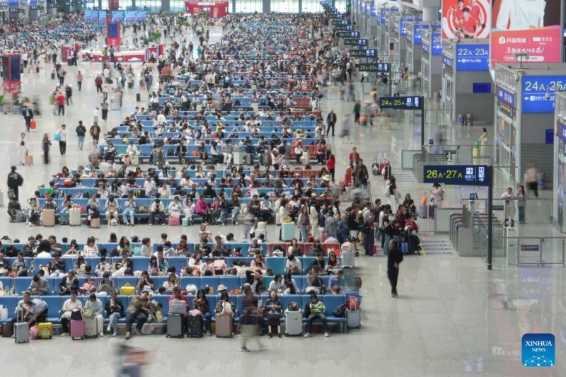 China registra recorde de viagens inter-regionais de passageiros durante o feriado do Dia do Trabalho