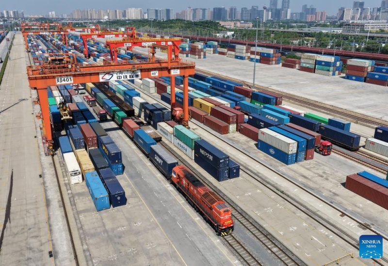Viagens do Expresso Ferroviário China-Europa ultrapassam a marca de 130.000