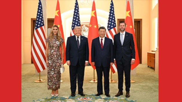 Xi Jinping realiza cerimônia de boas-vindas para Trump
