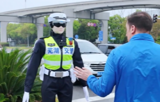 Um deslumbrante encontro entre um expatriado com robôs em Wuhu