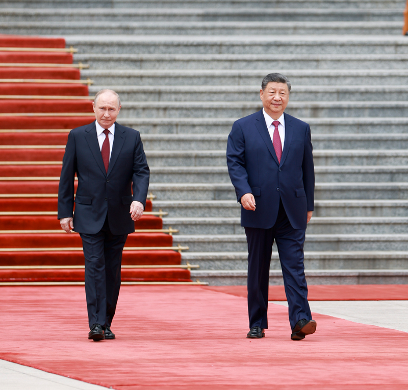Xi Jinping mantém conversas com Putin em Beijing