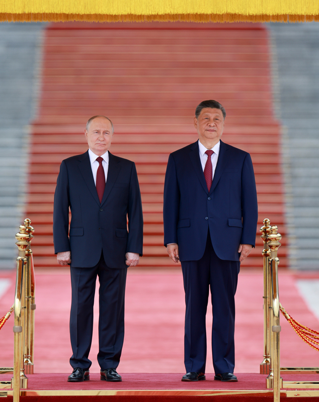 Xi Jinping mantém conversas com Putin em Beijing
