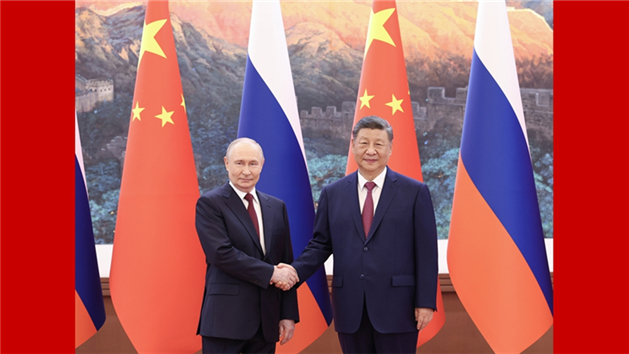 Xi Jinping mantém conversas com Putin em Beijing