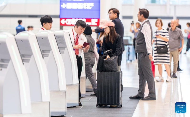 Hong Kong inaugura Terminal 2 ampliado após modernização do aeroporto