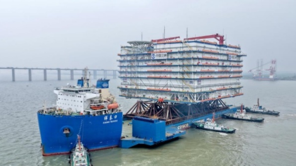 Jiangsu: estação conversora offshore de ultra grande escala oficialmente enviada de Nantong