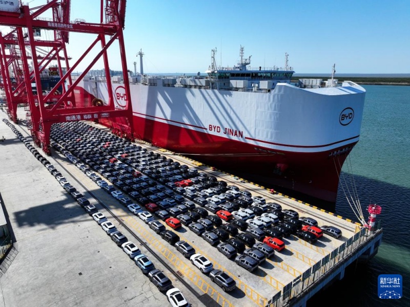 7.273 veículos elétricos partem de Nantong rumo à Europa