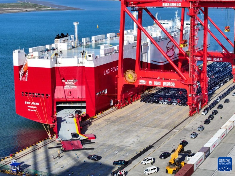 7.273 veículos elétricos partem de Nantong rumo à Europa