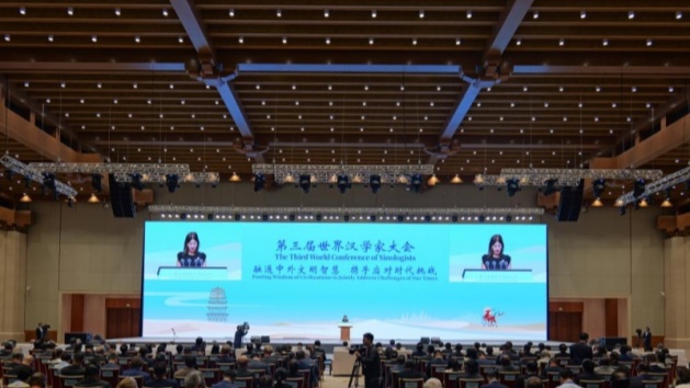 Conferência de sinólogos começa em Dunhuang
