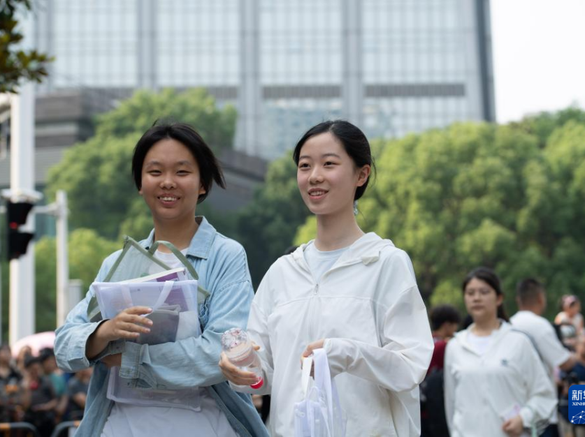 Exame vestibular da China de 2026 começa com 12,9 milhões de candidatos e esquema reforçado de segurança