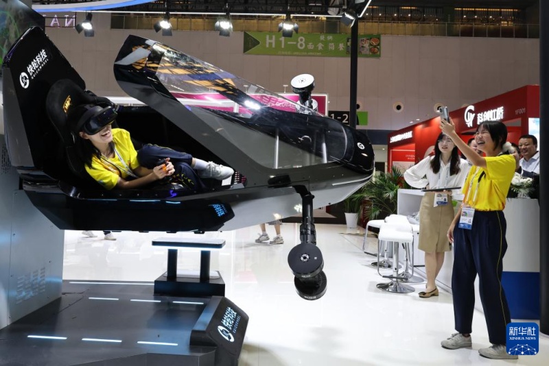 Feira Internacional de Tecnologia da China inaugurada em Shanghai
