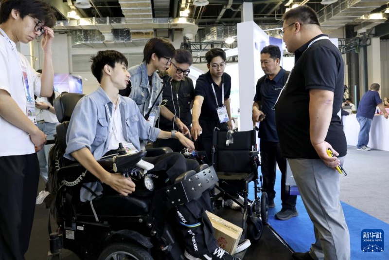 Feira Internacional de Tecnologia da China inaugurada em Shanghai