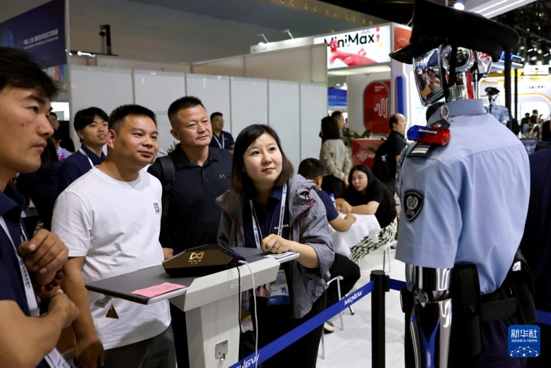 Feira Internacional de Tecnologia da China inaugurada em Shanghai