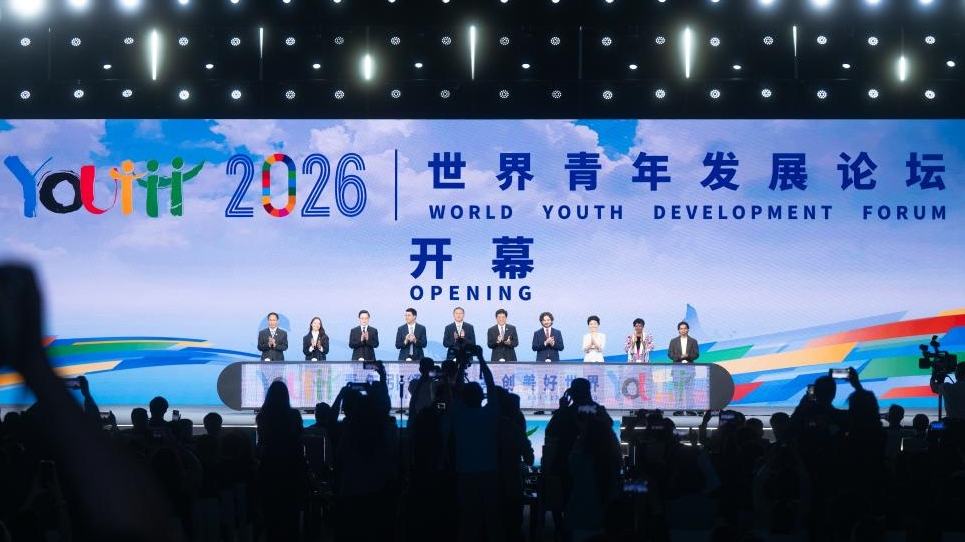 Fórum Mundial de Desenvolvimento da Juventude tem início em região central da ChinaO Fórum Mundial de Desenvolvimento da Juventude 2026 foi inaugurado na segunda-feira na cidade de Wuhan, na região central da China, atraindo mais de 500 participantes de agências da ONU, organizações internacionais de juventude e mais de 120 países.