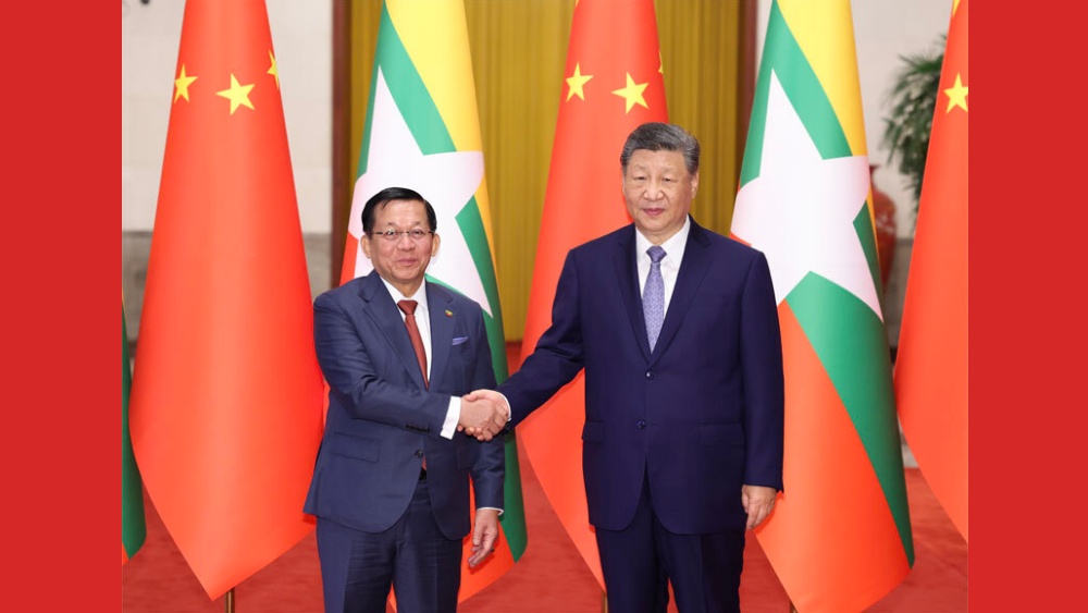 Presidente chinês mantém conversações com homólogo de Mianmar sobre fortalecimento de cooperação