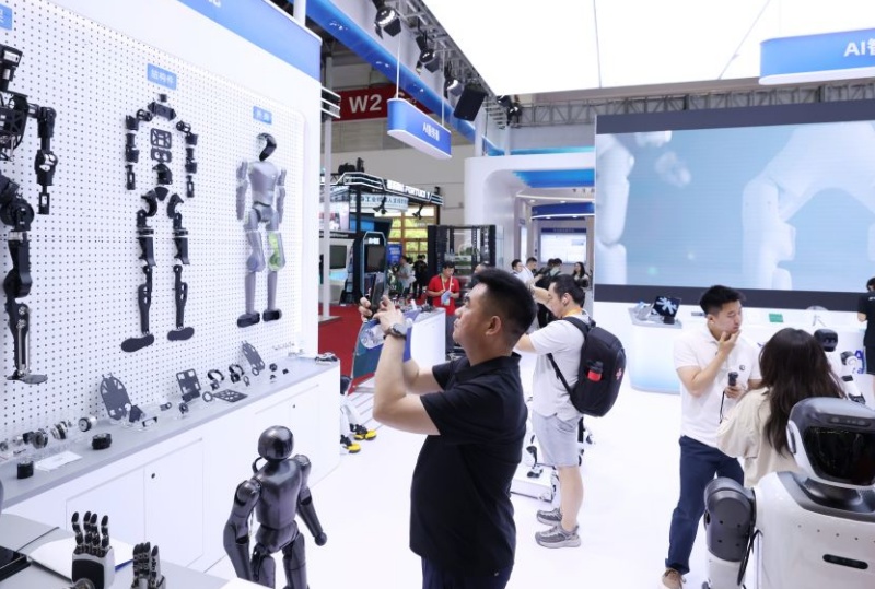 Inteligência artificial se destaca na 4ª Exposição Internacional da Cadeia de Suprimentos da China