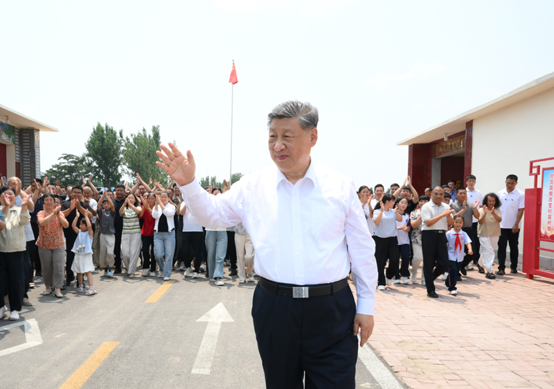 Xi Jinping pede medidas sólidas para modernizar agricultura e áreas rurais