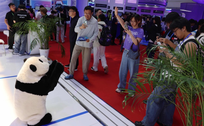 Galeria: 1º dia de visitação pública da 4ª Exposição Internacional da Cadeia de Suprimentos da China
