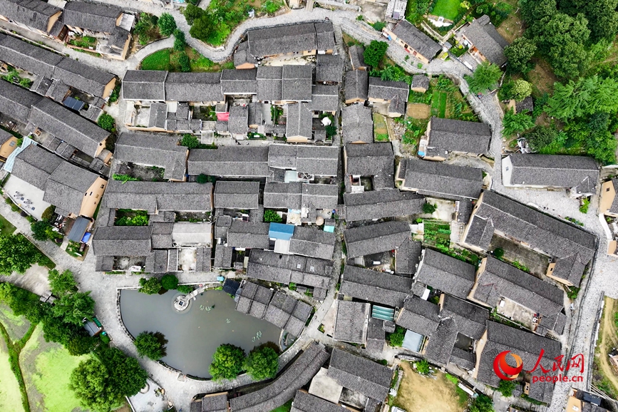Vila ancestral de Henan, no centro da China, é repaginada
