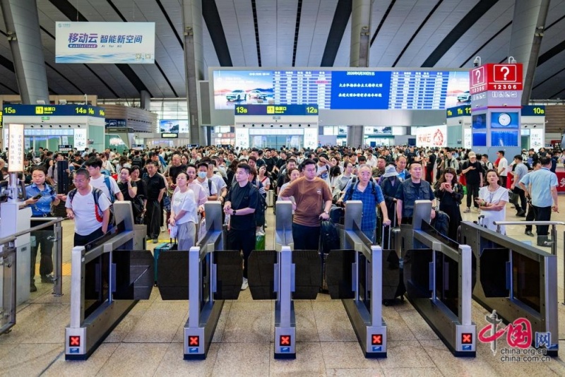 Ferrovia de alta velocidade Beijing-Shanghai serve a mais de 2,3 bilhões de viagens de passageiros em 15 anos