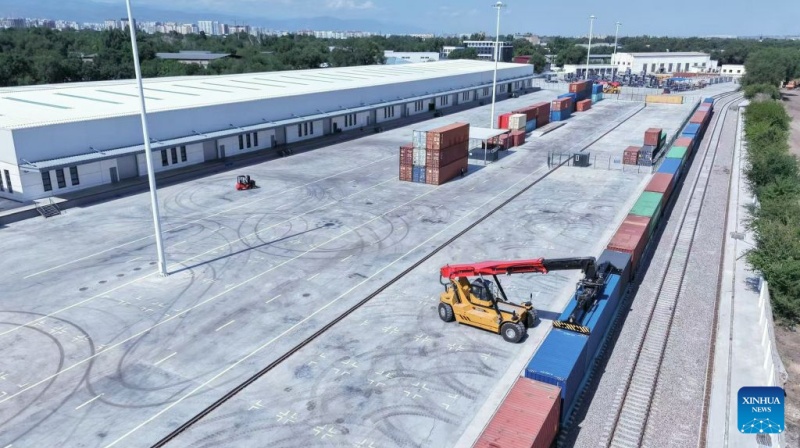 Trem de carga China-Europa: uma artéria de crescimento entre Xi'an e Almaty
