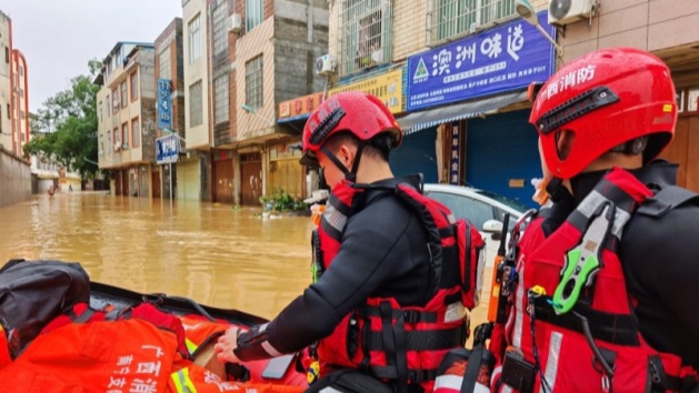China intensifica controle de enchentes com equipes adicionais para Guangxi e Liaoning