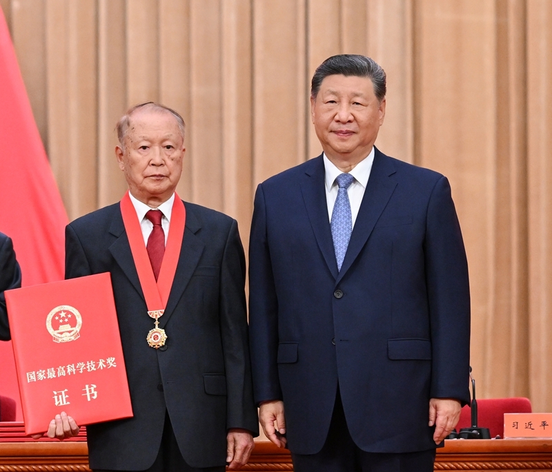 Xi Jinping pede avanço da modernização chinesa através de inovação científica e tecnológica