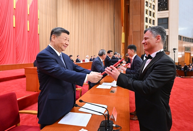 Xi Jinping pede avanço da modernização chinesa através de inovação científica e tecnológica