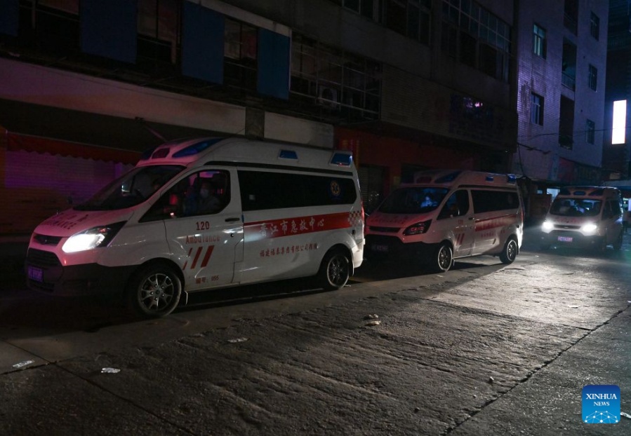 28 mortos em incêndio em fábrica de calçados no leste da China