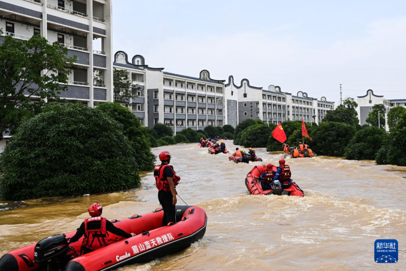 Guangxi realiza esforços intensivos de resgate e assistência após desastres causados por chuvas