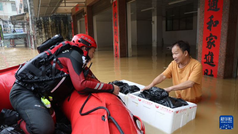 Guangxi realiza esforços intensivos de resgate e assistência após desastres causados por chuvas