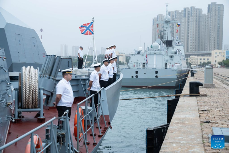 China e Rússia concluem exercício naval conjunto