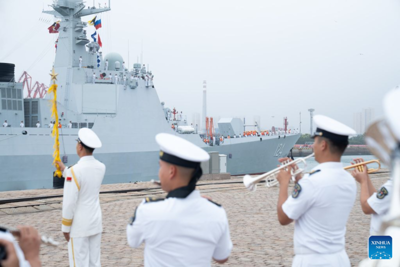 China e Rússia concluem exercício naval conjunto