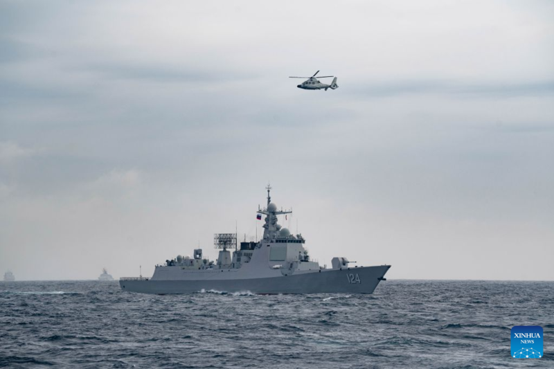 China e Rússia concluem exercício naval conjunto