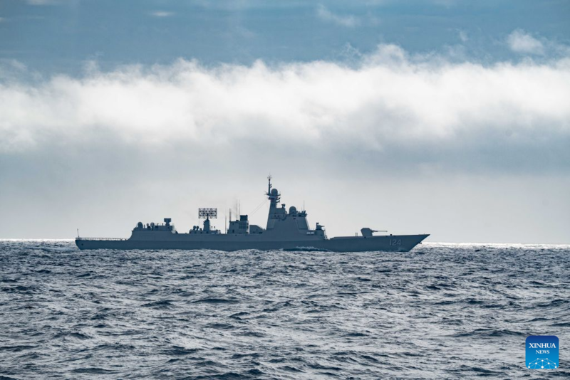 China e Rússia concluem exercício naval conjunto