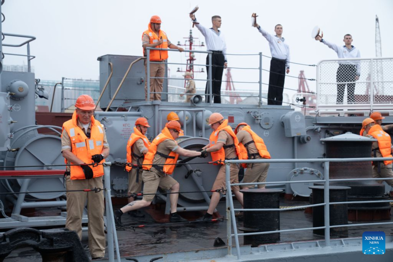 China e Rússia concluem exercício naval conjunto