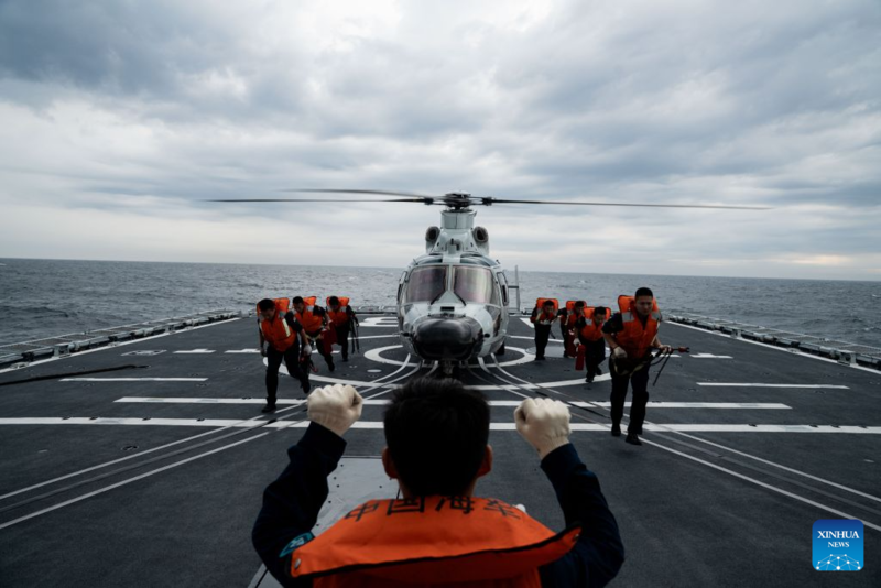 China e Rússia concluem exercício naval conjunto