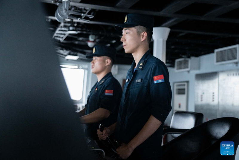 China e Rússia concluem exercício naval conjunto