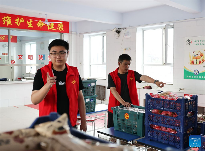 Esforços de resgate em andamento em áreas atingidas por inundações na China