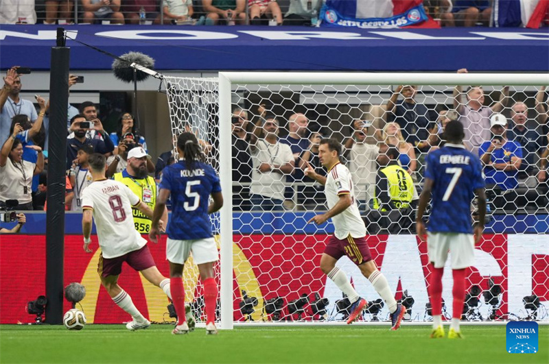 Espanha vence a França por 2 a 0 e chega à primeira final de Copa do Mundo desde 2010