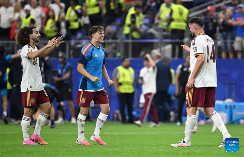 Espanha vence a França por 2 a 0 e chega à primeira final de Copa do Mundo desde 2010