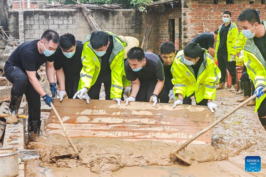 Esforços de assistência e recuperação após inundações estão em andamento em Guangxi