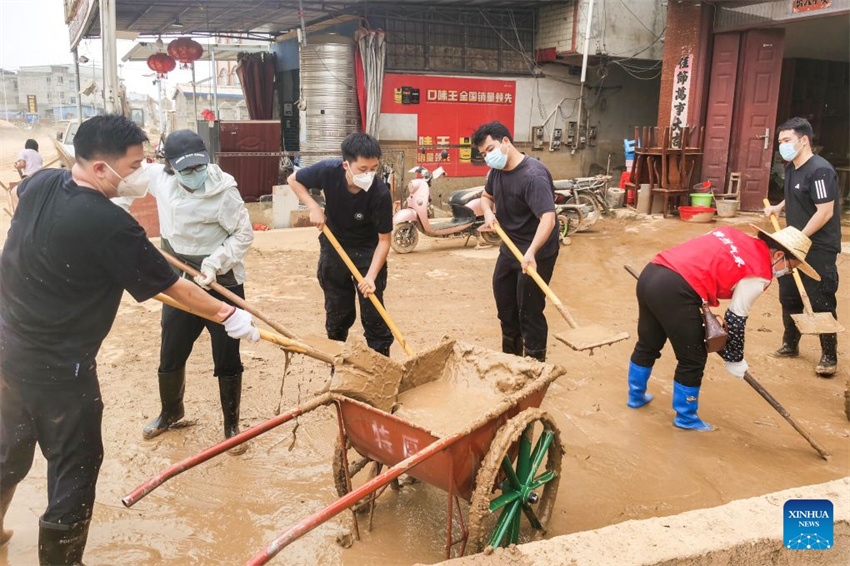 Esforços de assistência e recuperação após inundações estão em andamento em Guangxi