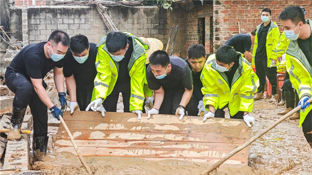 Esforços de assistência e recuperação após inundações estão em andamento em Guangxi