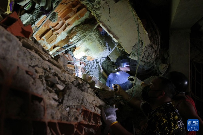 Número de mortos por terremoto na Venezuela sobe para 4.829