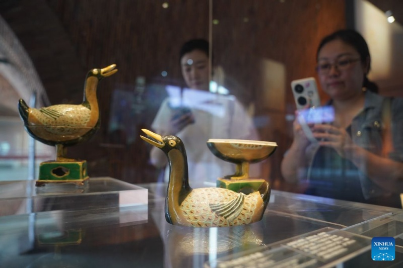 Jingdezhen se torna um destino popular entre jovens turistas durante as férias de verão