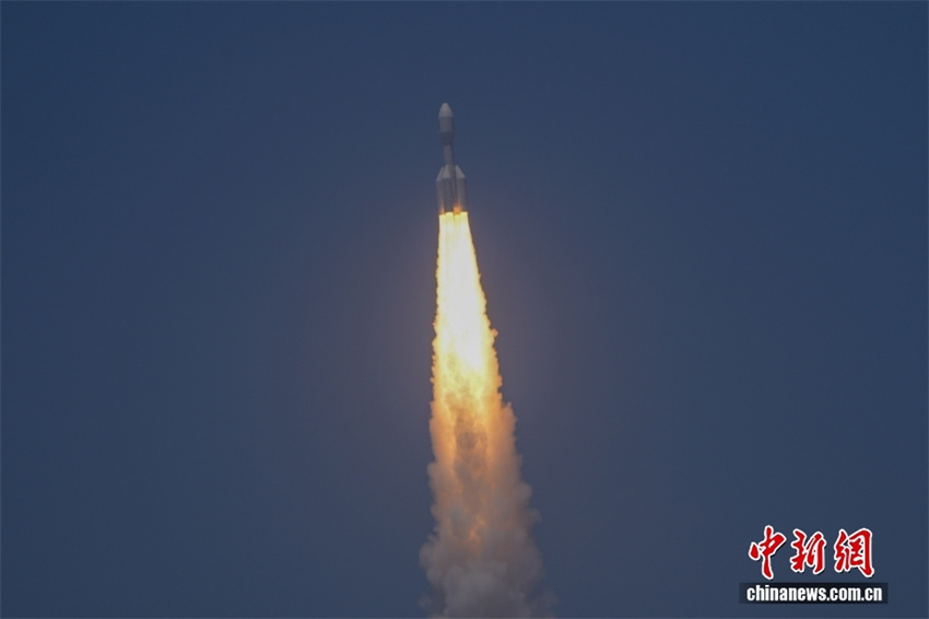 Foguete chinês Gravity-1 lança novos satélites ao espaço a partir do mar