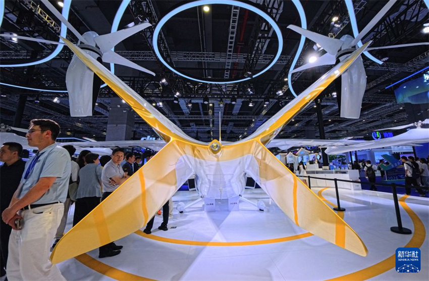 Exposição Internacional da Economia de Baixa Altitude 2026 inaugurada em Shanghai