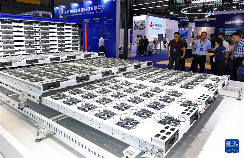 Exposição Internacional da Economia de Baixa Altitude 2026 inaugurada em Shanghai