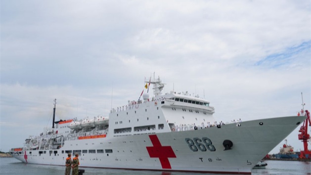 Navio-hospital da marinha chinesa parte para missão médica humanitária na África e no Sul da Ásia
