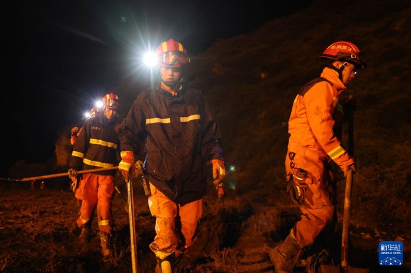 Gansu: enchente súbita nas montanhas de Weiyuan deixa 10 mortos